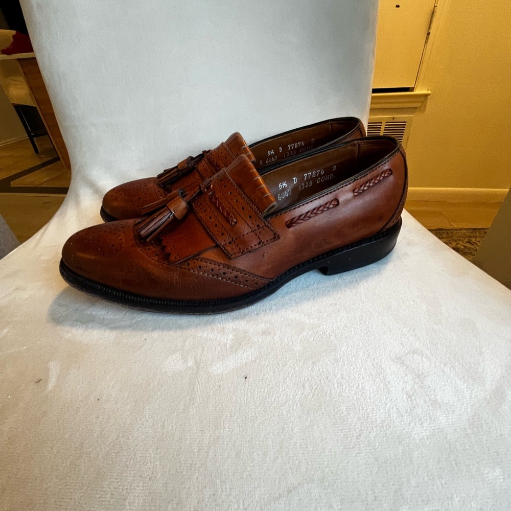Allen‎ Edmonds Bridgeton Kiltie Tassel Loafer US 5.5  Tan Brogue | USA
